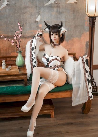新闻联播里亮相的伊能静